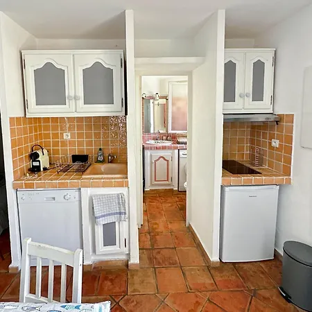 Superbe Emplacement , Terrasse Et Parking!