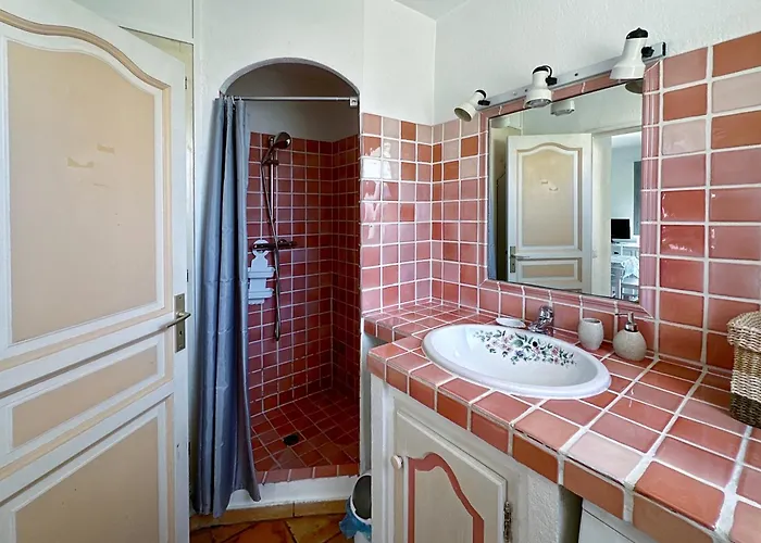 Superbe Emplacement , Terrasse Et Parking! Apartment *