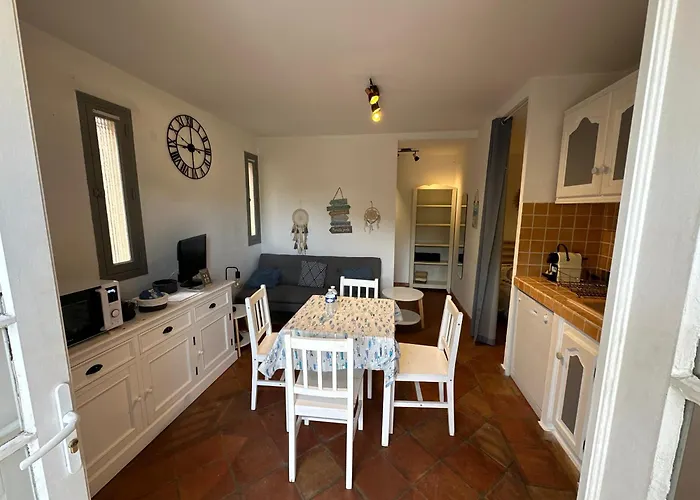 Superbe Emplacement , Terrasse Et Parking! Saint-Tropez