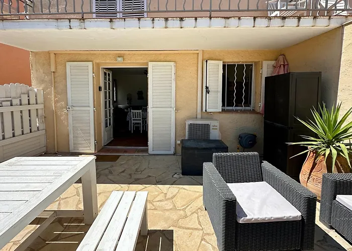 Superbe Emplacement , Terrasse Et Parking!