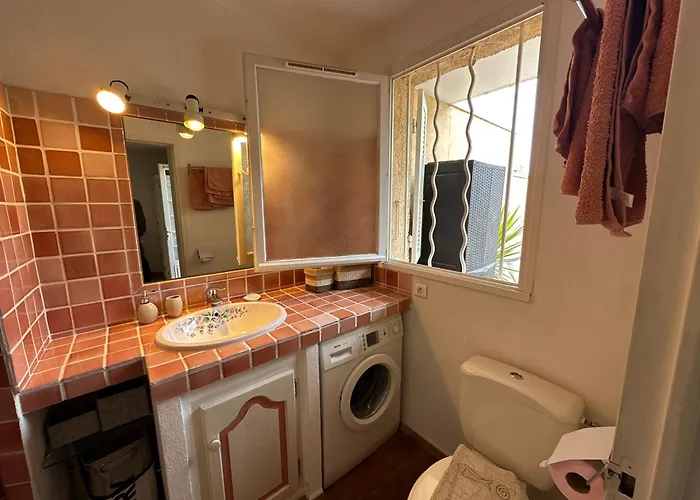 Apartment Superbe Emplacement , Terrasse Et Parking! Saint-Tropez