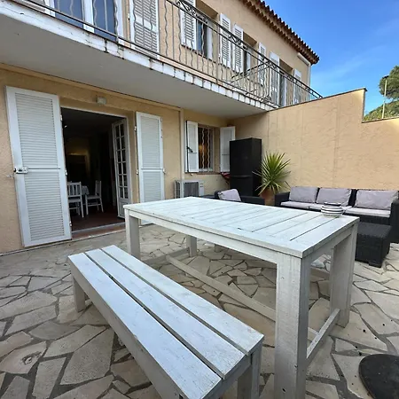 Superbe Emplacement , Terrasse Et Parking!