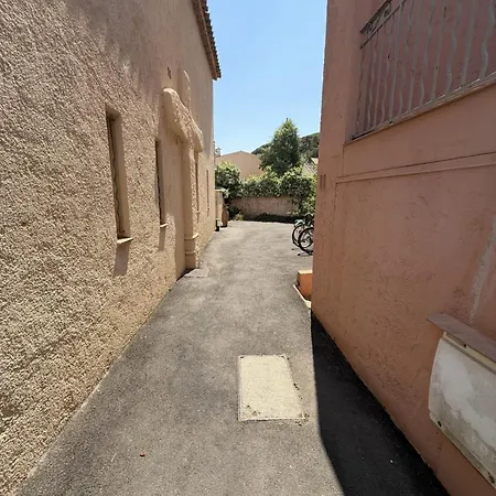 Superbe Emplacement , Terrasse Et Parking! * Σαιν-Τροπέ